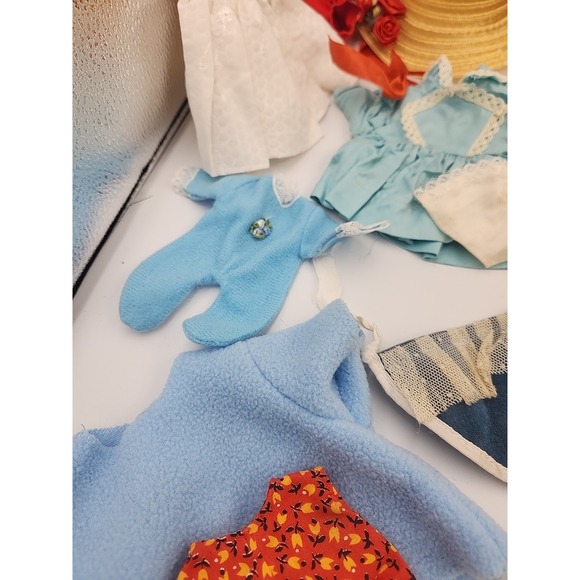 Vintage Doll Clothes And Accessories Lot Of 21 - Picture 10 of 15